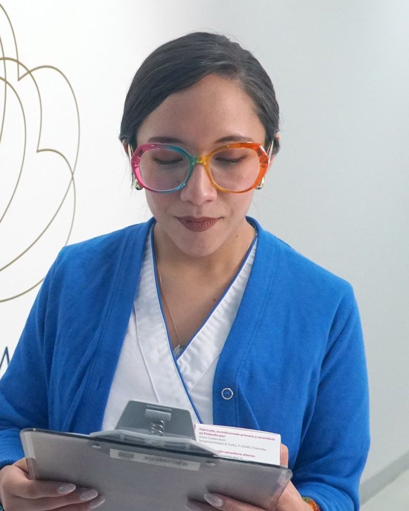 Profesionales de la salud colaborando